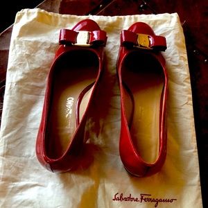 Ferragamo women’s flats size 7.5